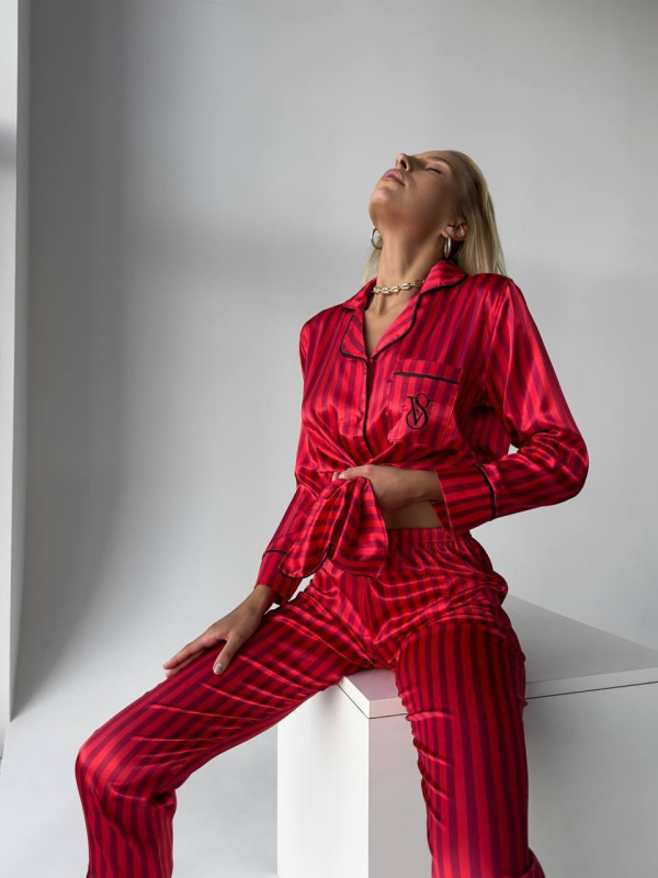 Червоний комплект сорочка з штанами Victoria's Secret