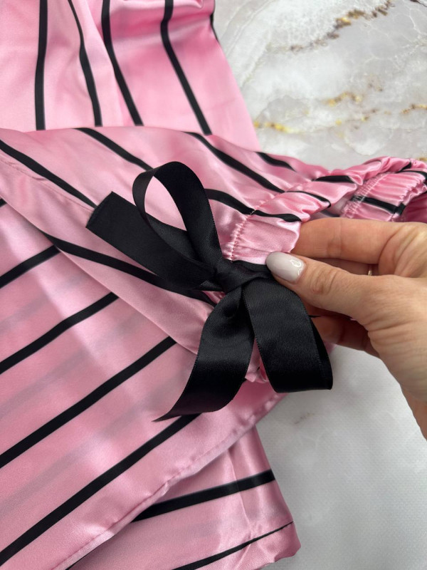 Рожевий комплект сорочка з штанами Victorias Secret